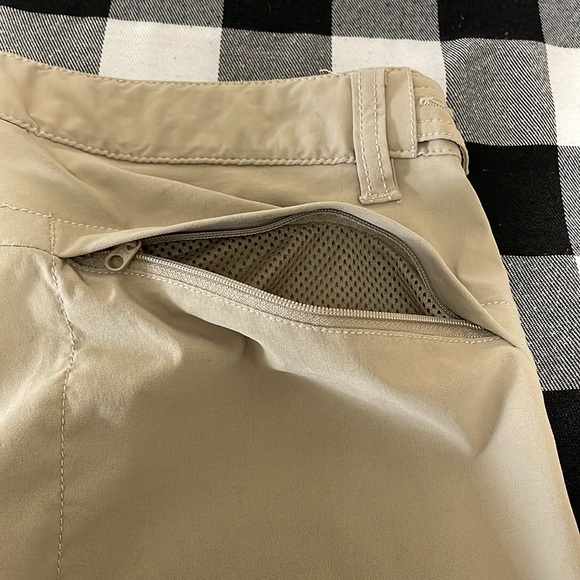Eddie Bauer Sport Adjustable Capri's Size 10 Stretch 4 Zipper pockets Tan Hiking - Picture 11 of 16